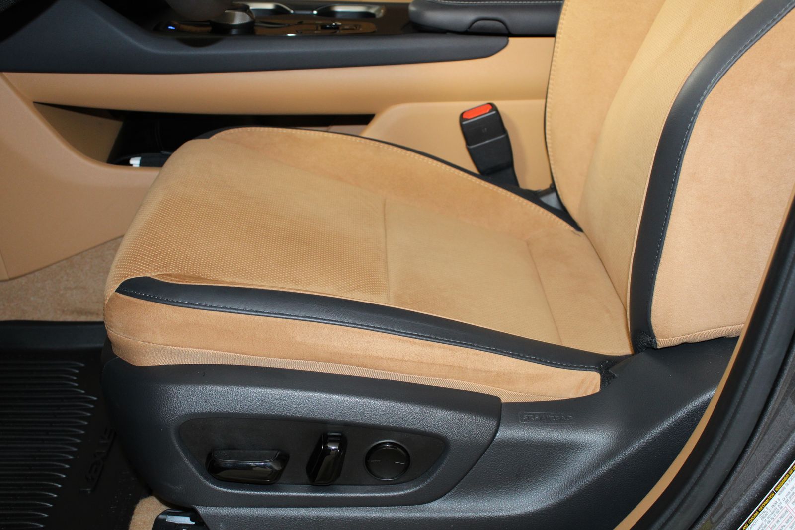 Used 2023 Gray Lexus 450e Luxury image 20