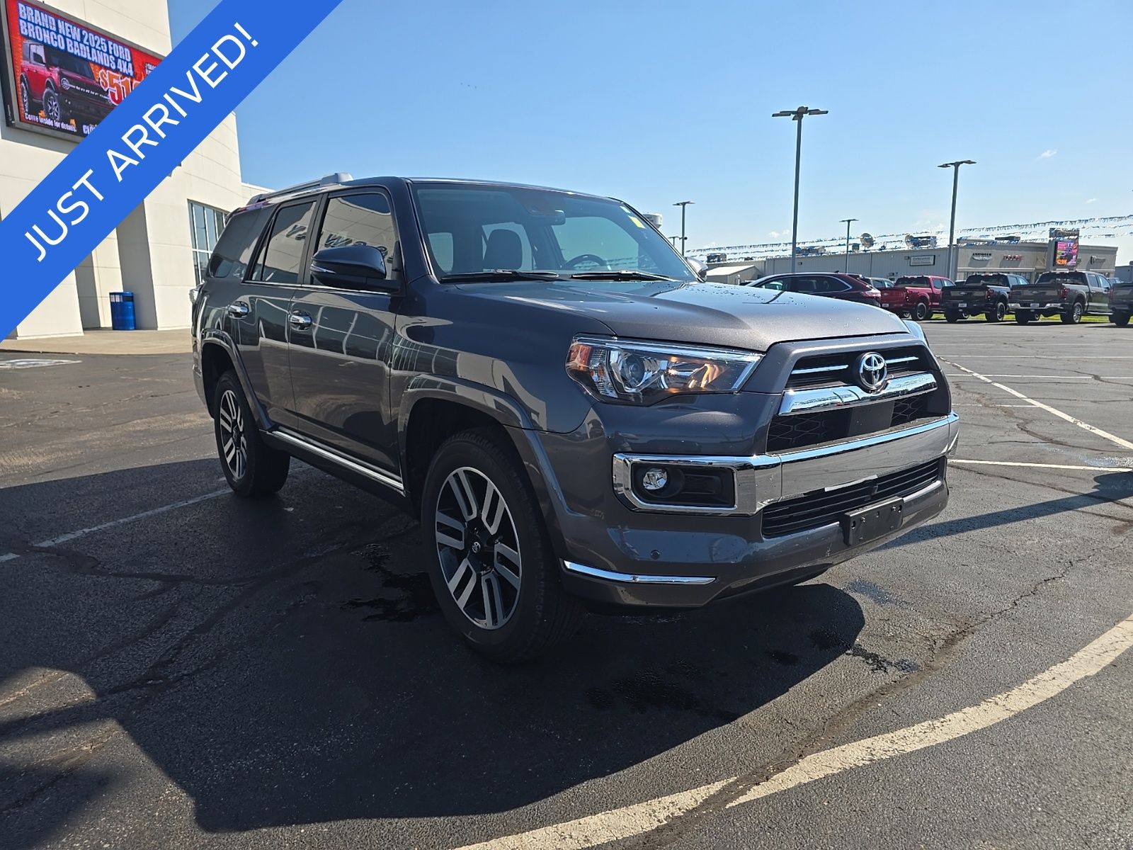 2023 Toyota 4Runner image 3