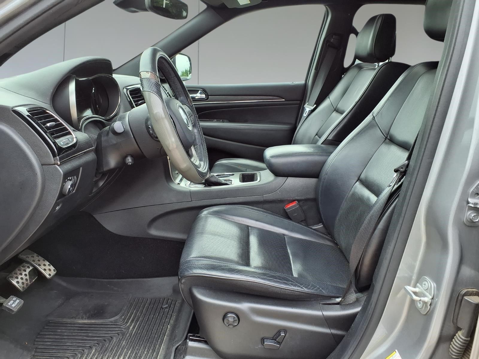 2020 Jeep Grand Cherokee High Altitude Silver at Community Toyota