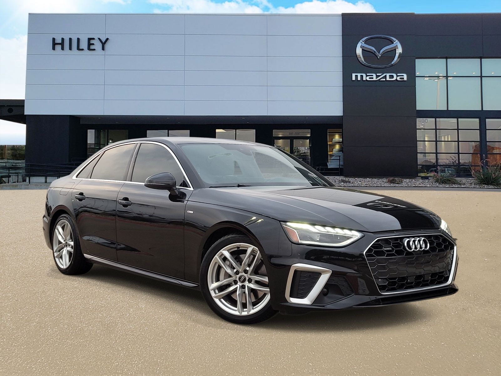 2023 Audi A4 45 S line Premium Plus