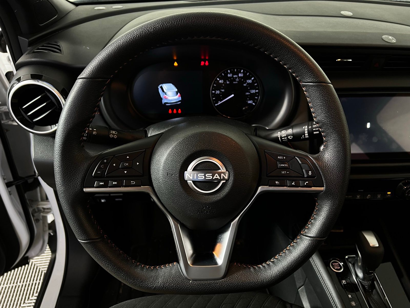 Thumbnail: 2023 Nissan Kicks - 9