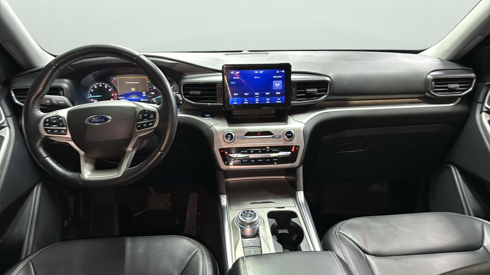 Used Car 2022 Ford Explorer  Xlt For Sale Under $30,000 In Austin, Texas