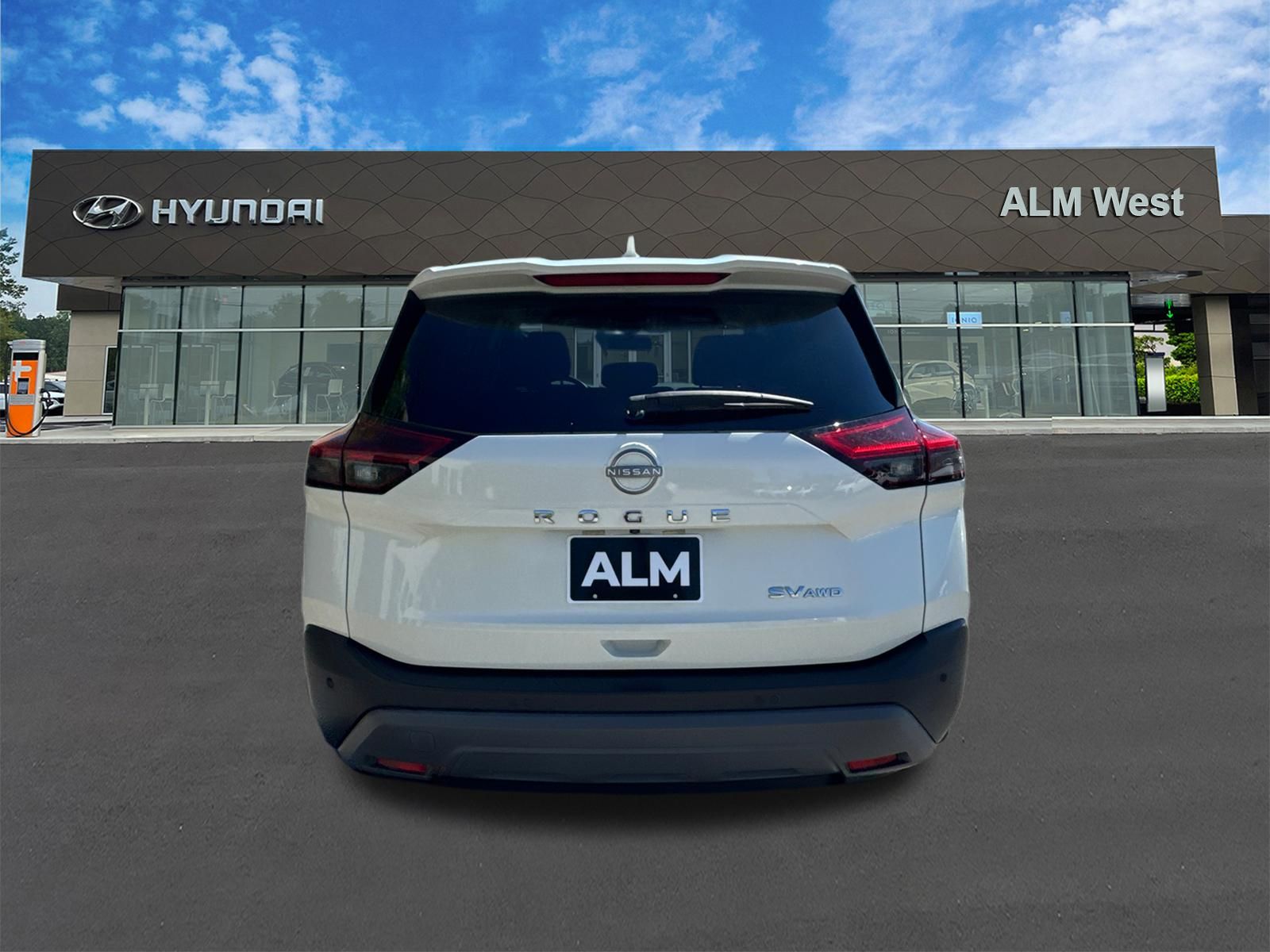 Used 2023 White Nissan SV image 6