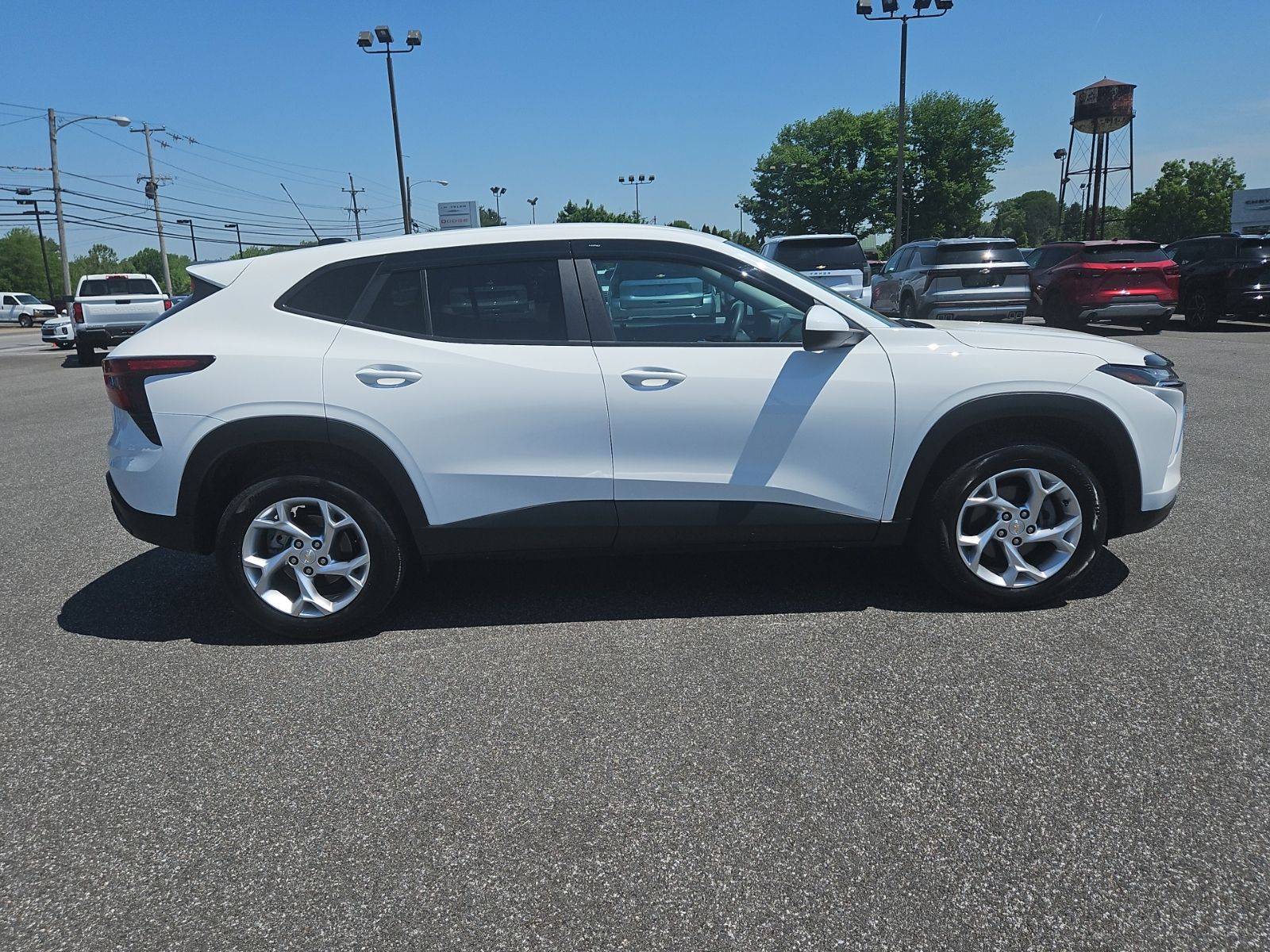 View vehicle photo 6