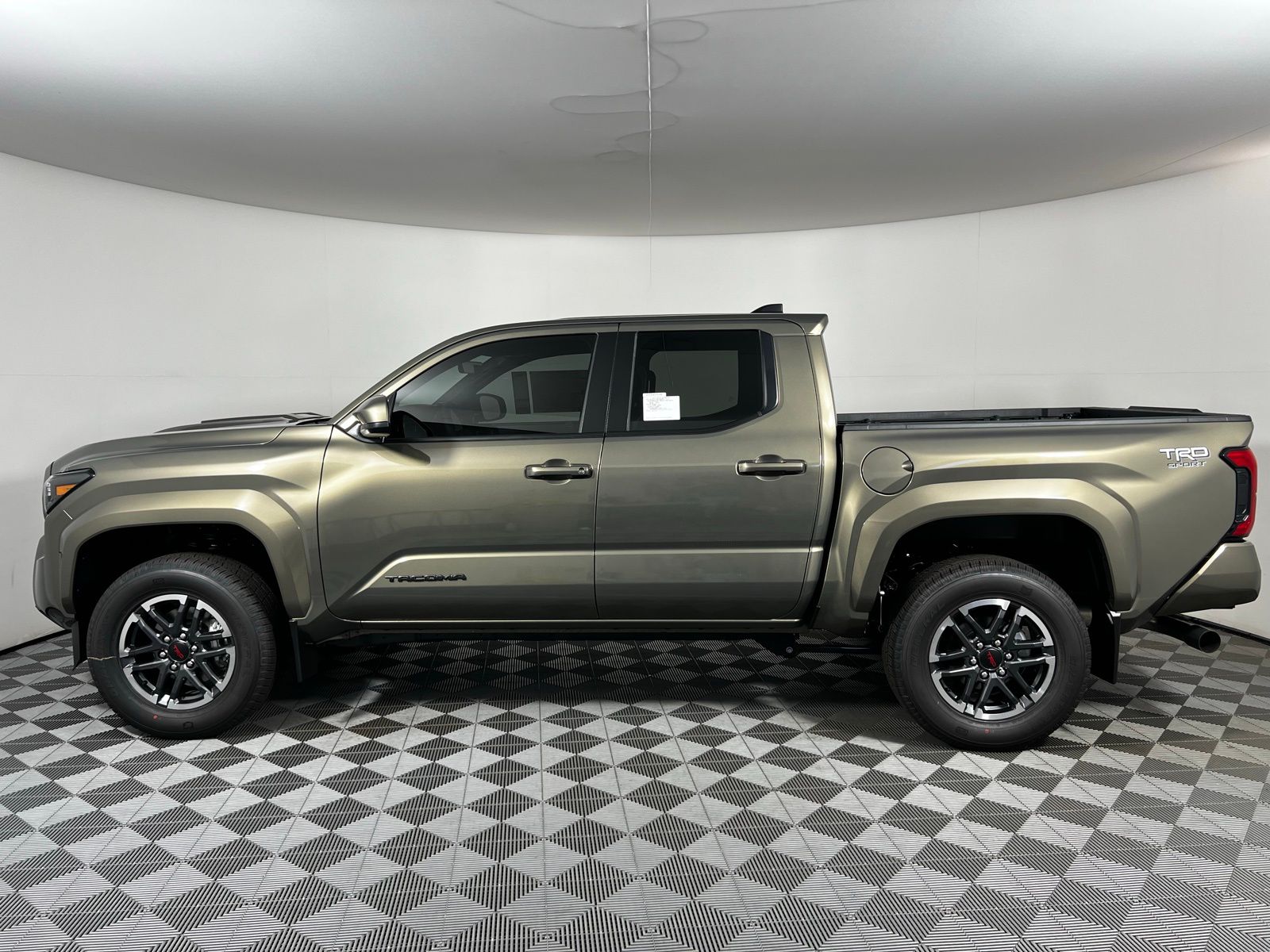 Thumbnail: 2025 Toyota Tacoma - 8