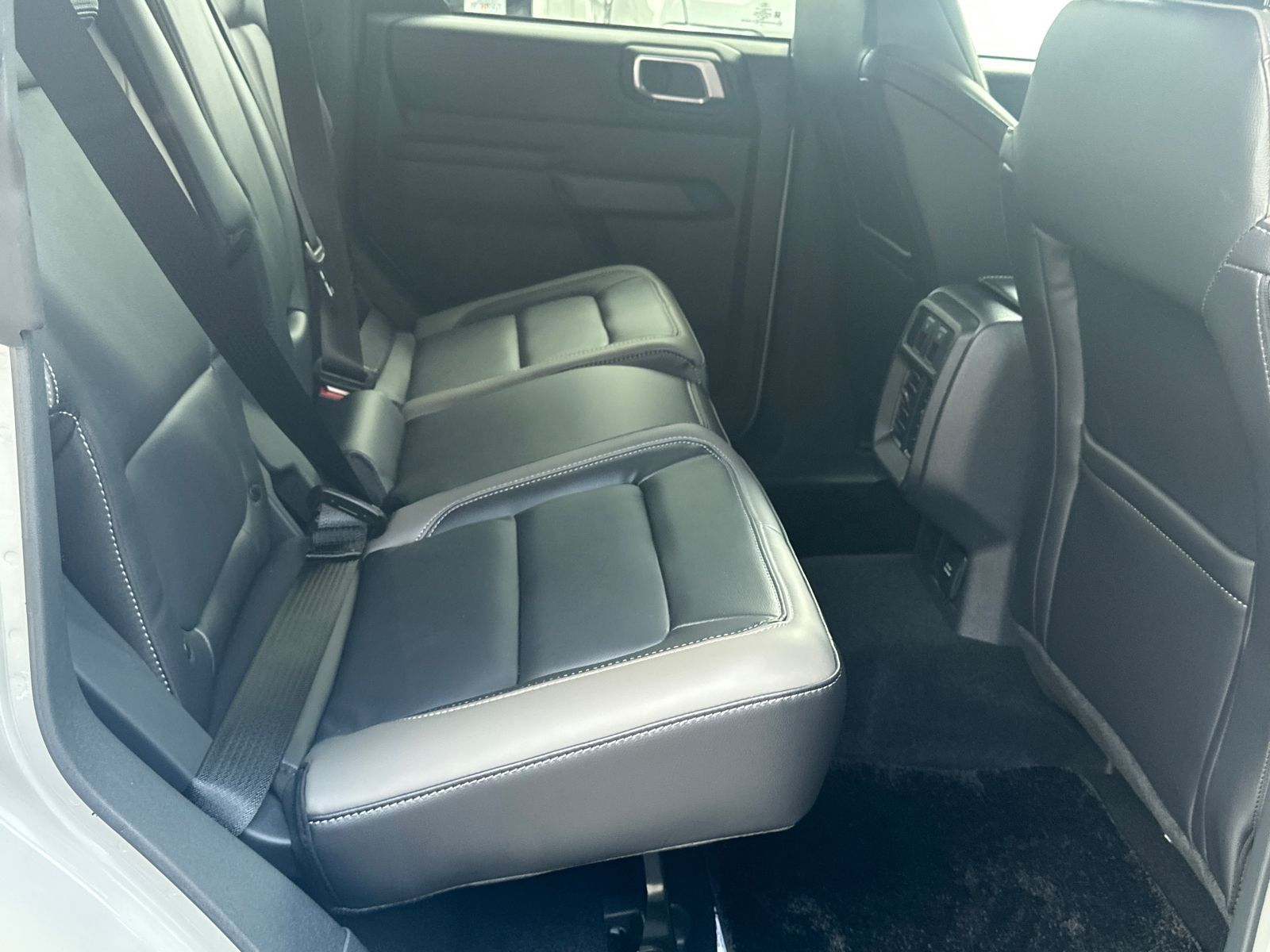 New 2026 Avalanche Gray Ford Outer Banks® image 16