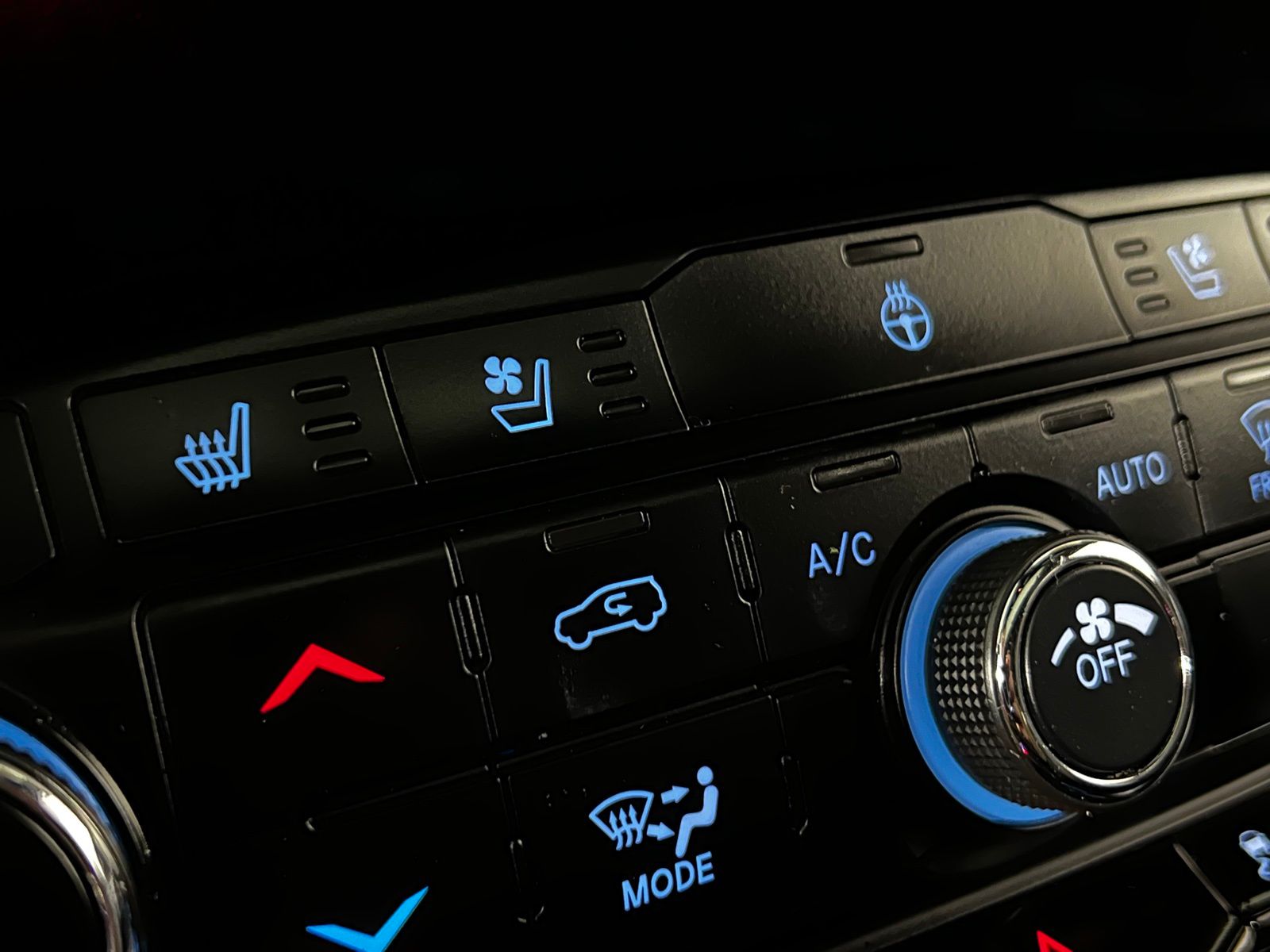 Thumbnail: 2024 Dodge Durango - 22