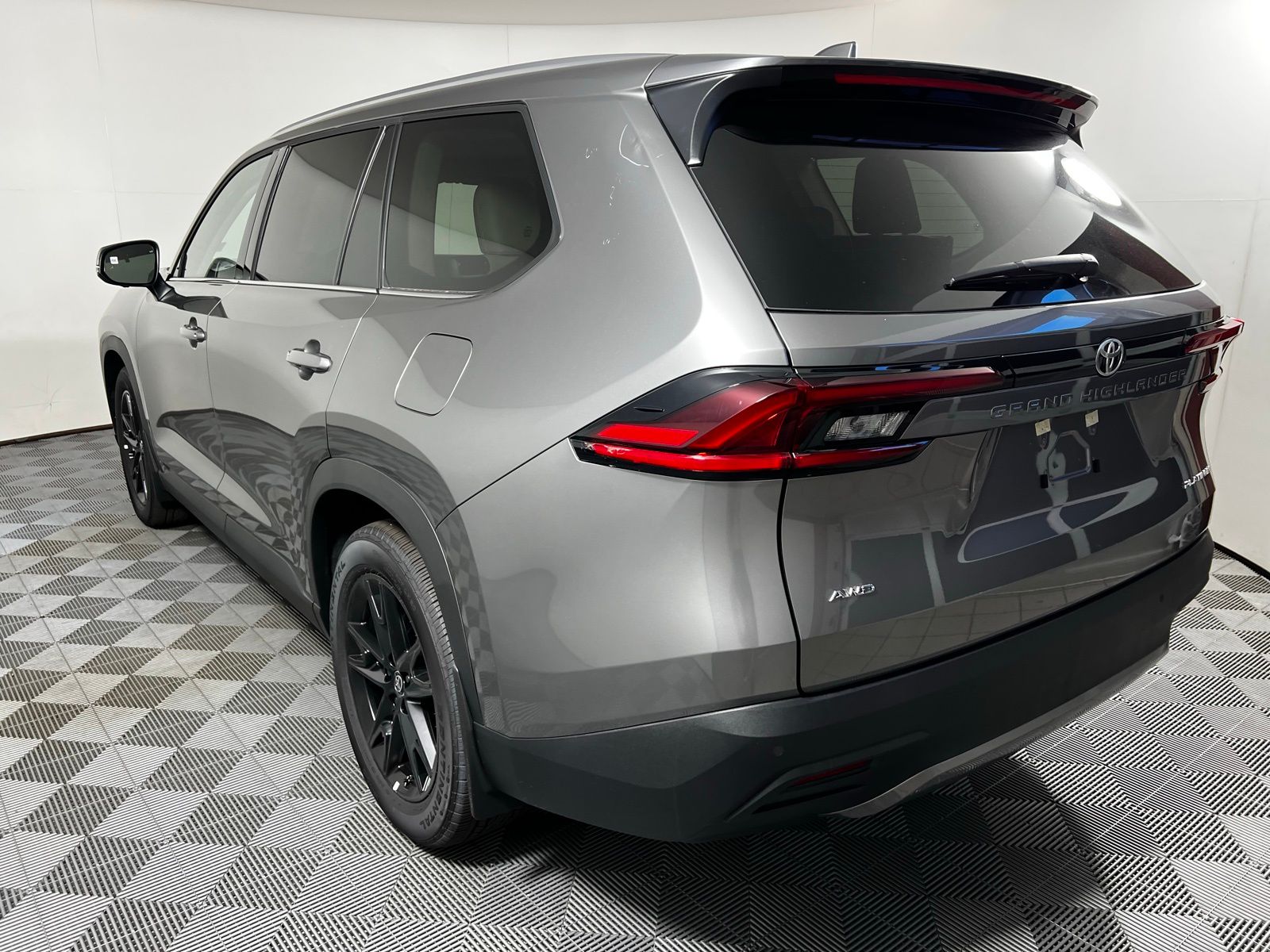 Thumbnail: 2025 Toyota Grand Highlander - 7