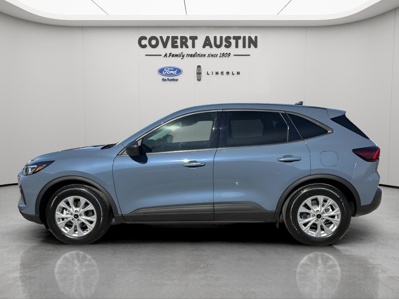 Used Car 2025 Ford Escape  Active For Sale Under $30,000 In Austin, Texas