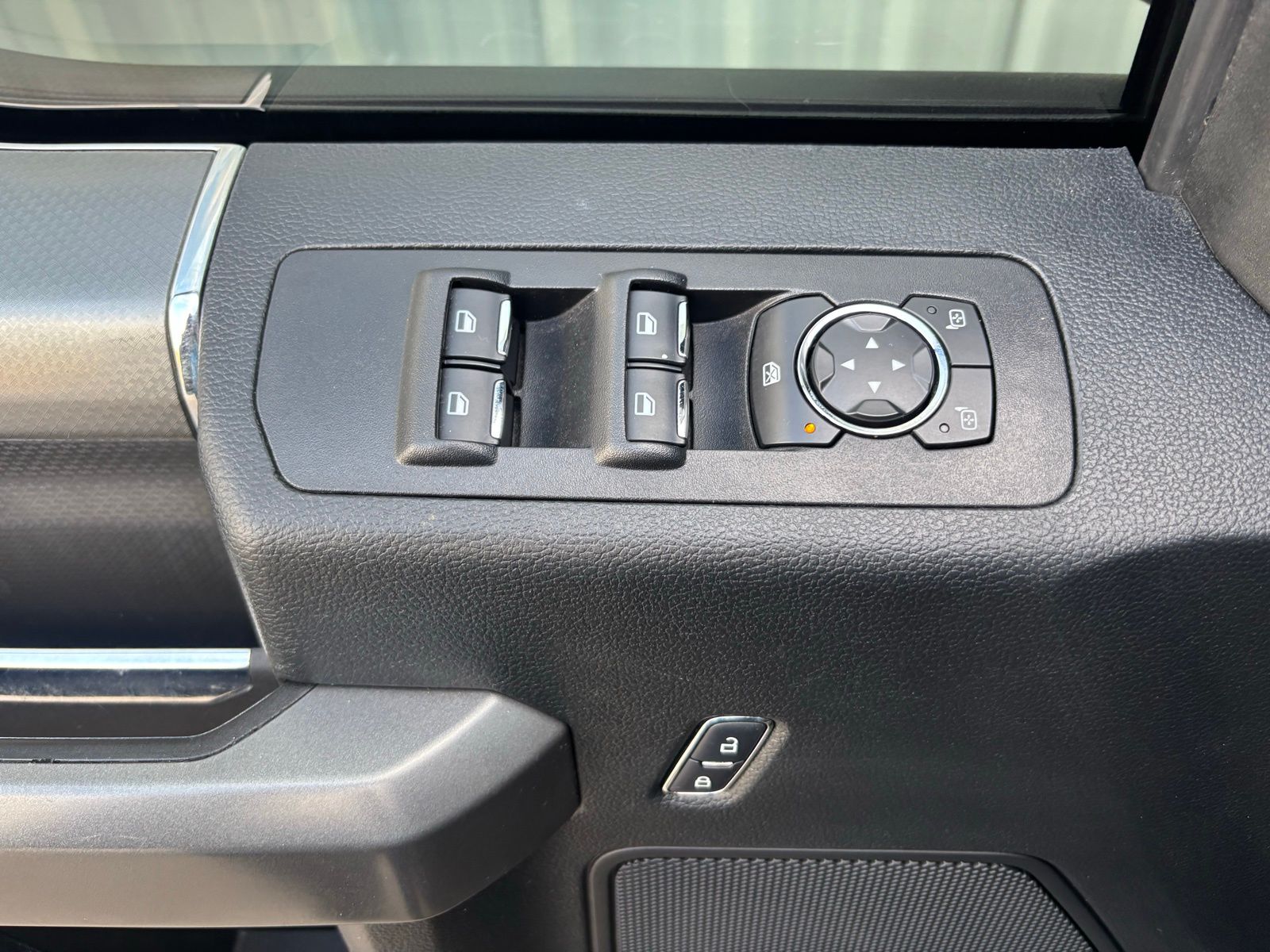 Used Car 2017 Ford F-150  Xlt For Sale Under $25,000 In Austin, Texas