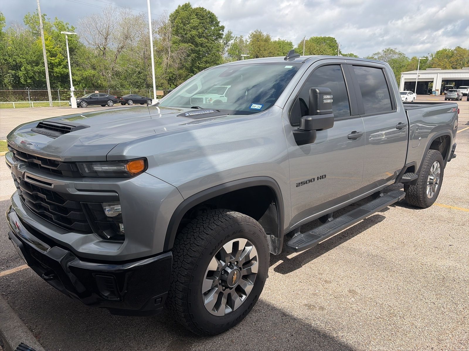 Sterling Gray Metallic 2024 Chevrolet Silverado 2500HD Custom Crew Cab 4WD Pickup Truck Four-Wheel Drive Automatic
