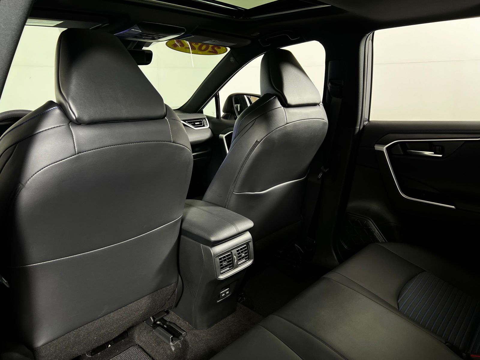 Thumbnail: 2024 Toyota RAV4 - 23