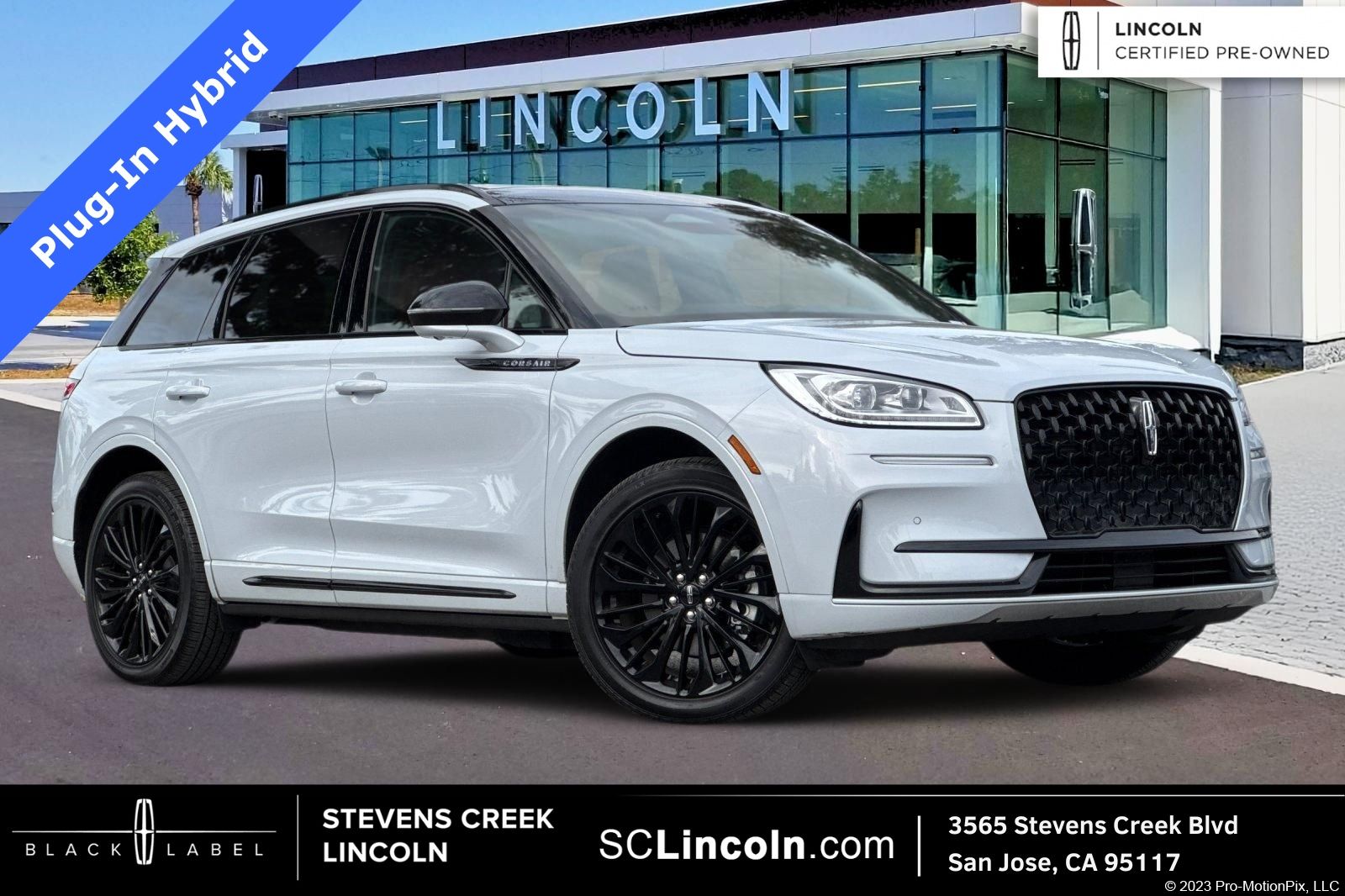 Crystal White 2025 Lincoln Corsair Grand Touring AWD SUV / Crossover All-Wheel Drive Continuously Variable Transmission