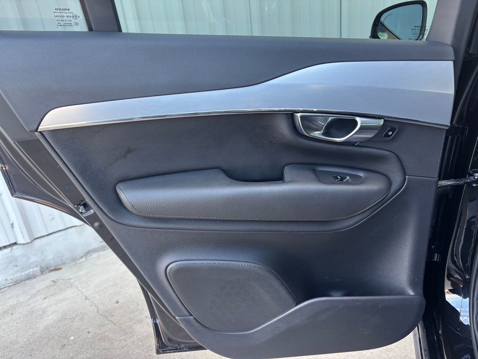 Used Car 2017 Volvo Xc90  T6 Momentum For Sale Under $20,000 In Austin, Texas