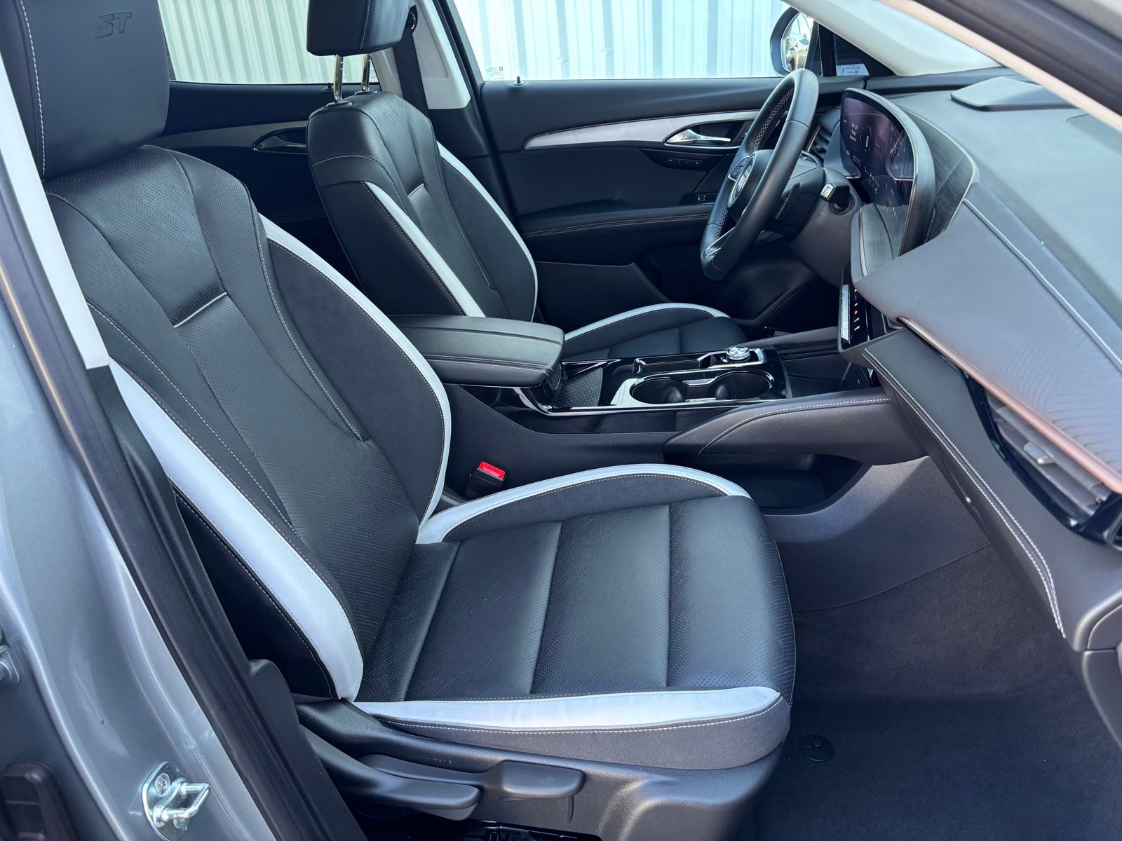 Used Car 2025 Buick Envision  Sport Touring For Sale Under $35,000 In Austin, Texas