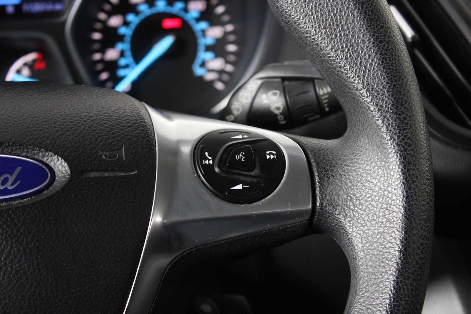 Used 2016 Blue Ford S image 20