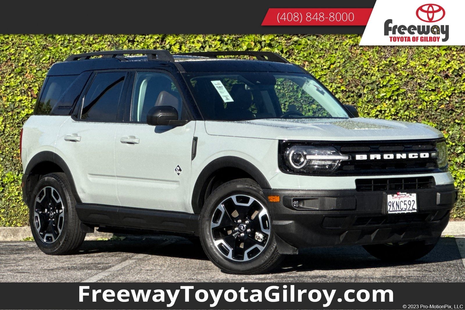 Cactus Gray 2024 Ford Bronco Sport Outer Banks AWD SUV / Crossover All-Wheel Drive 8-Speed Automatic