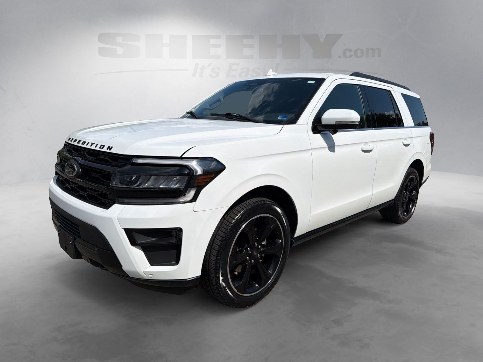 Certified Used 2023 Oxford White Ford Limited image 16