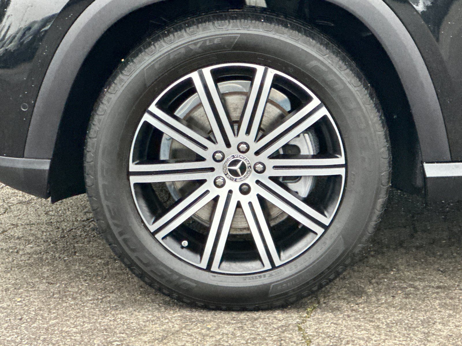 used 2025 Mercedes-Benz GLE car, priced at $60,998