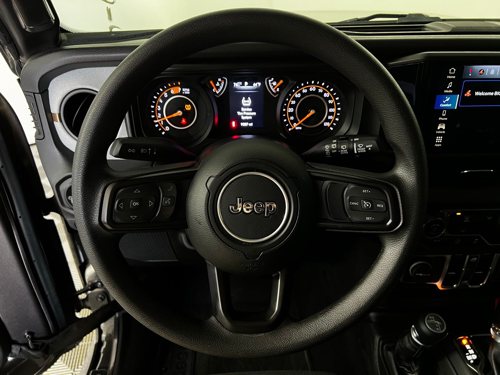 Thumbnail: 2025 Jeep Wrangler - 9