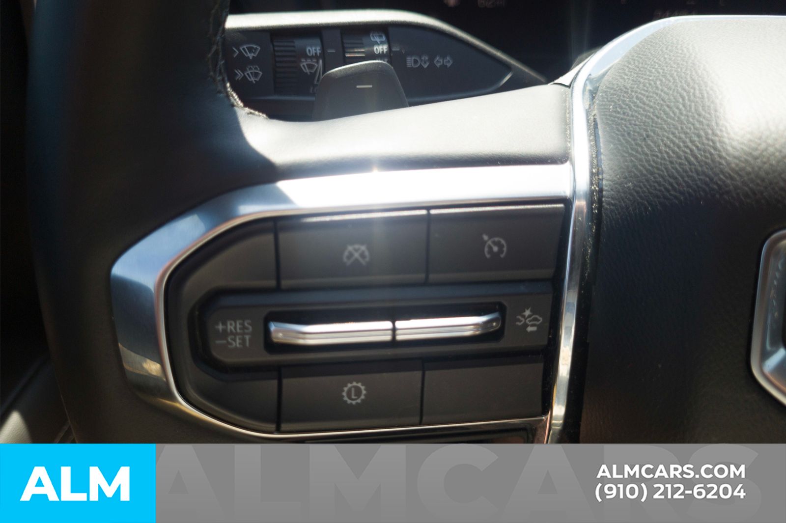 Used 2026 Ebony Twilight Metallic GMC Elevation image 12