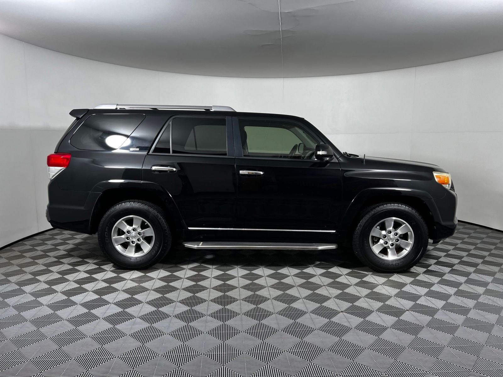 Thumbnail: 2012 Toyota 4Runner - 4