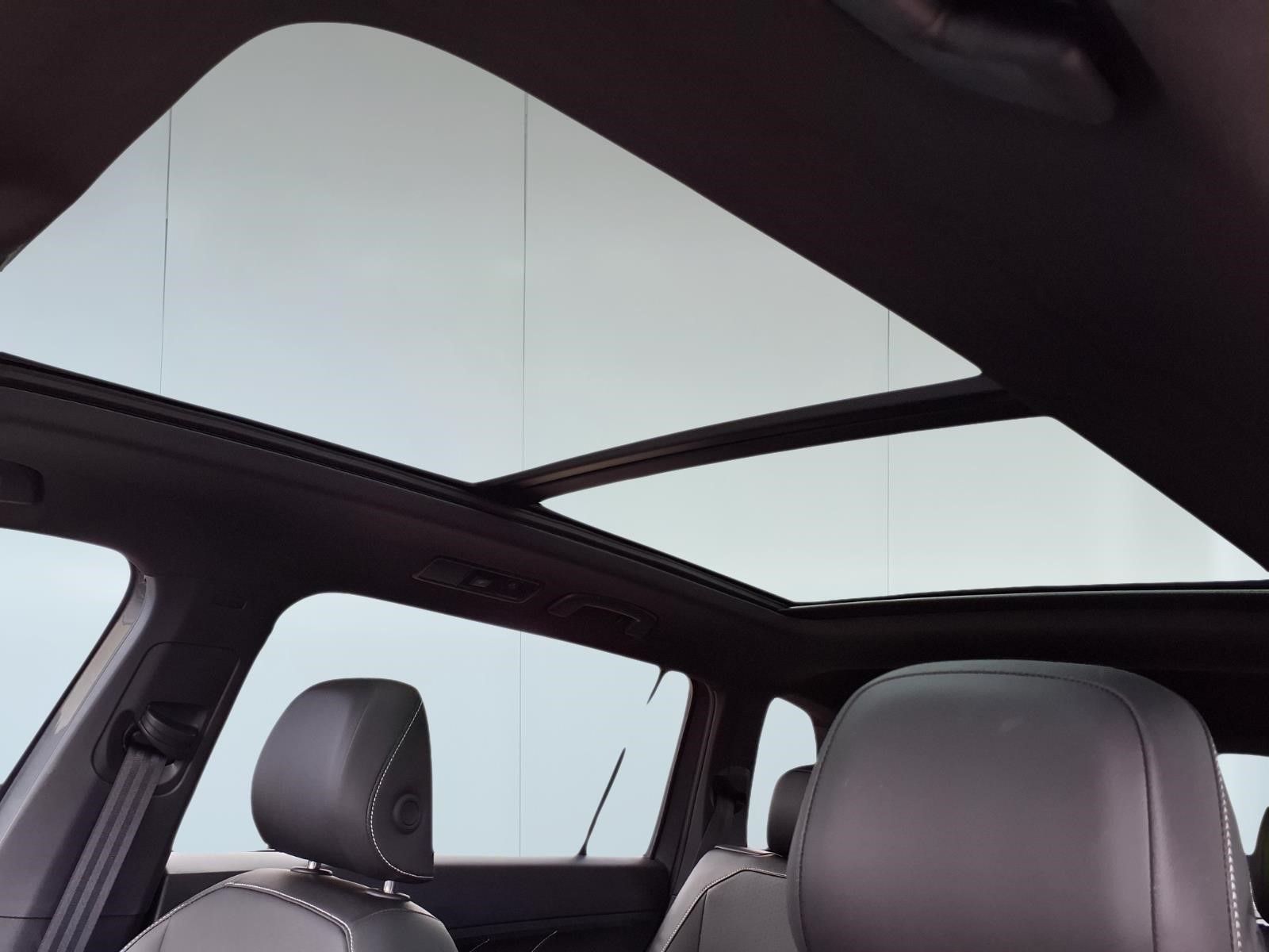 2024 Volkswagen Tiguan 2.0T SE R-Line Black Gray at DeMontrond Gulf Freeway