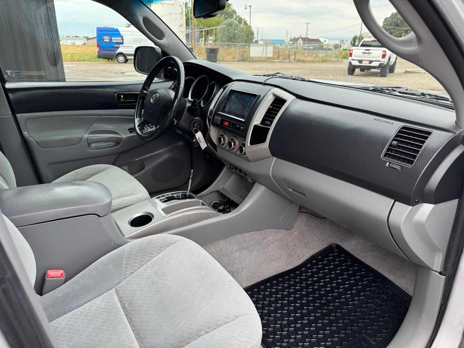 Used 2010 Toyota Tacoma Truck
