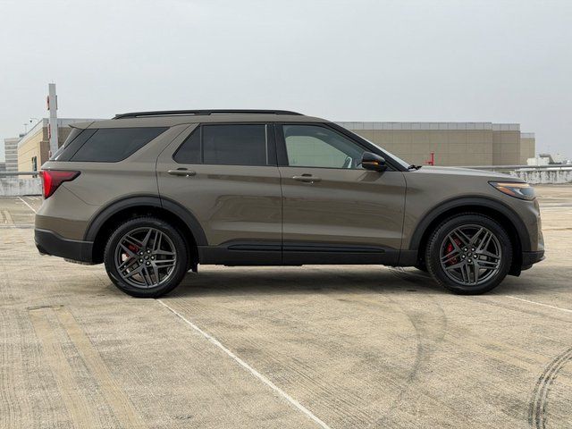 New 2026 Marsh Gray Ford ST image 2
