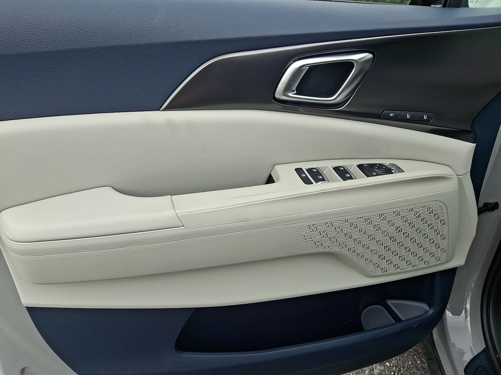 2026 Kia Carnival SX - Photo 11