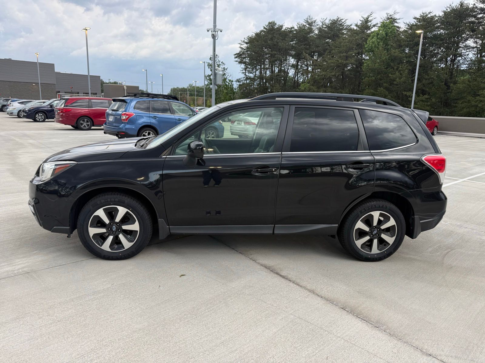 View vehicle photo 4