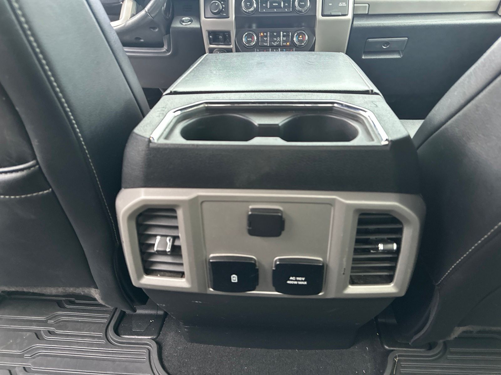 Used 2020 Magnetic Metallic Ford Lariat image 21