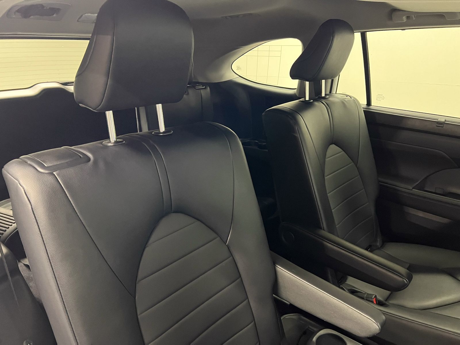 used 2024 Toyota Highlander car, priced at $38,996