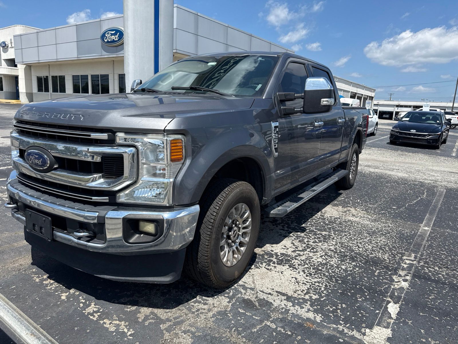 2021 Ford F-250 Super Duty XLT Crew Cab 4WD
