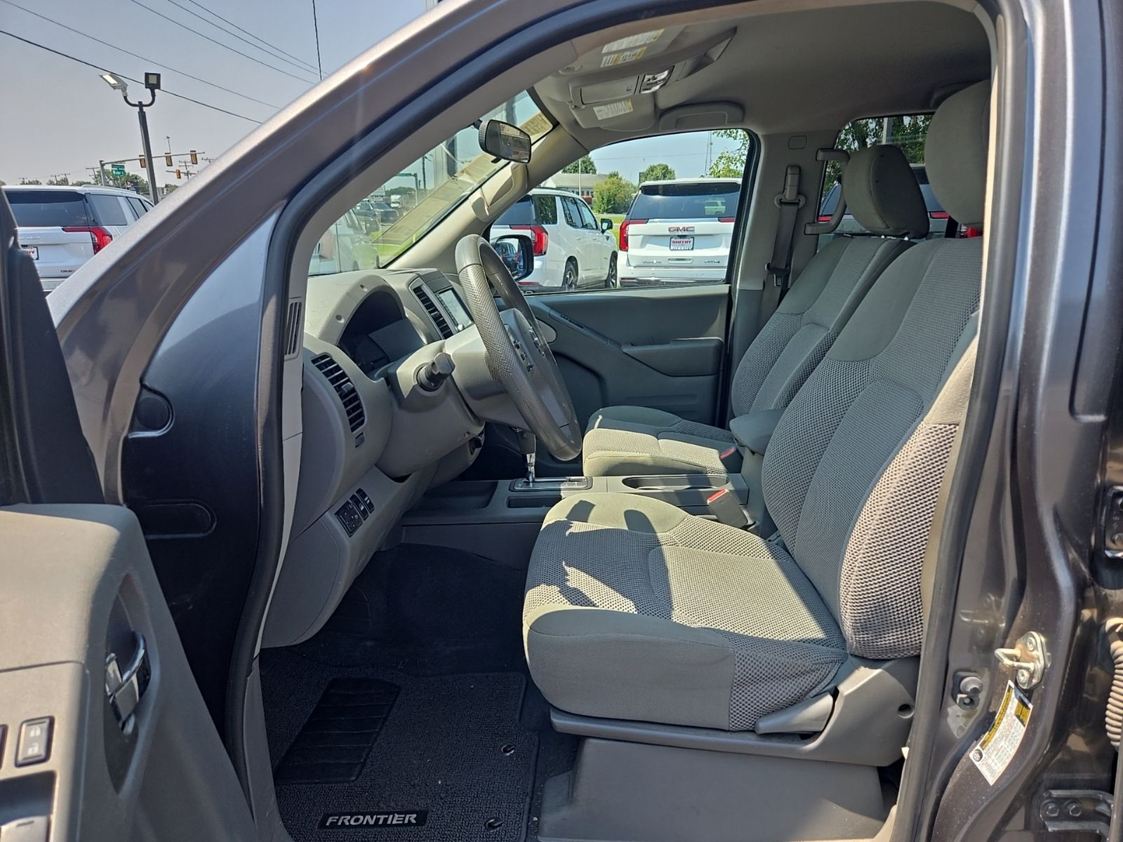 Used 2019 Gray Nissan SV image 8