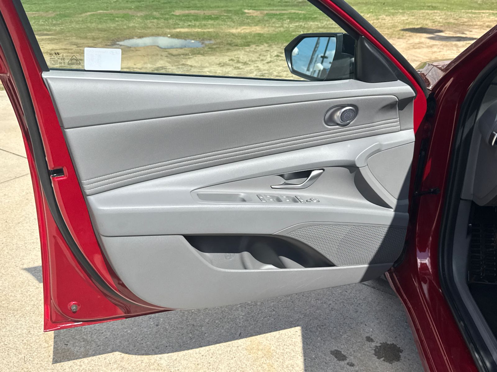 Used 2025 Red Hyundai SEL Sport image 10