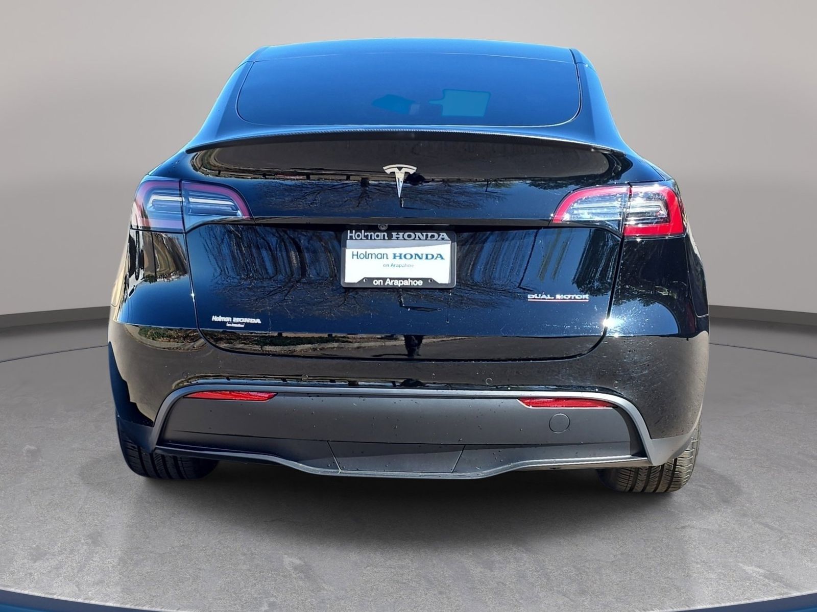 View vehicle photo 6