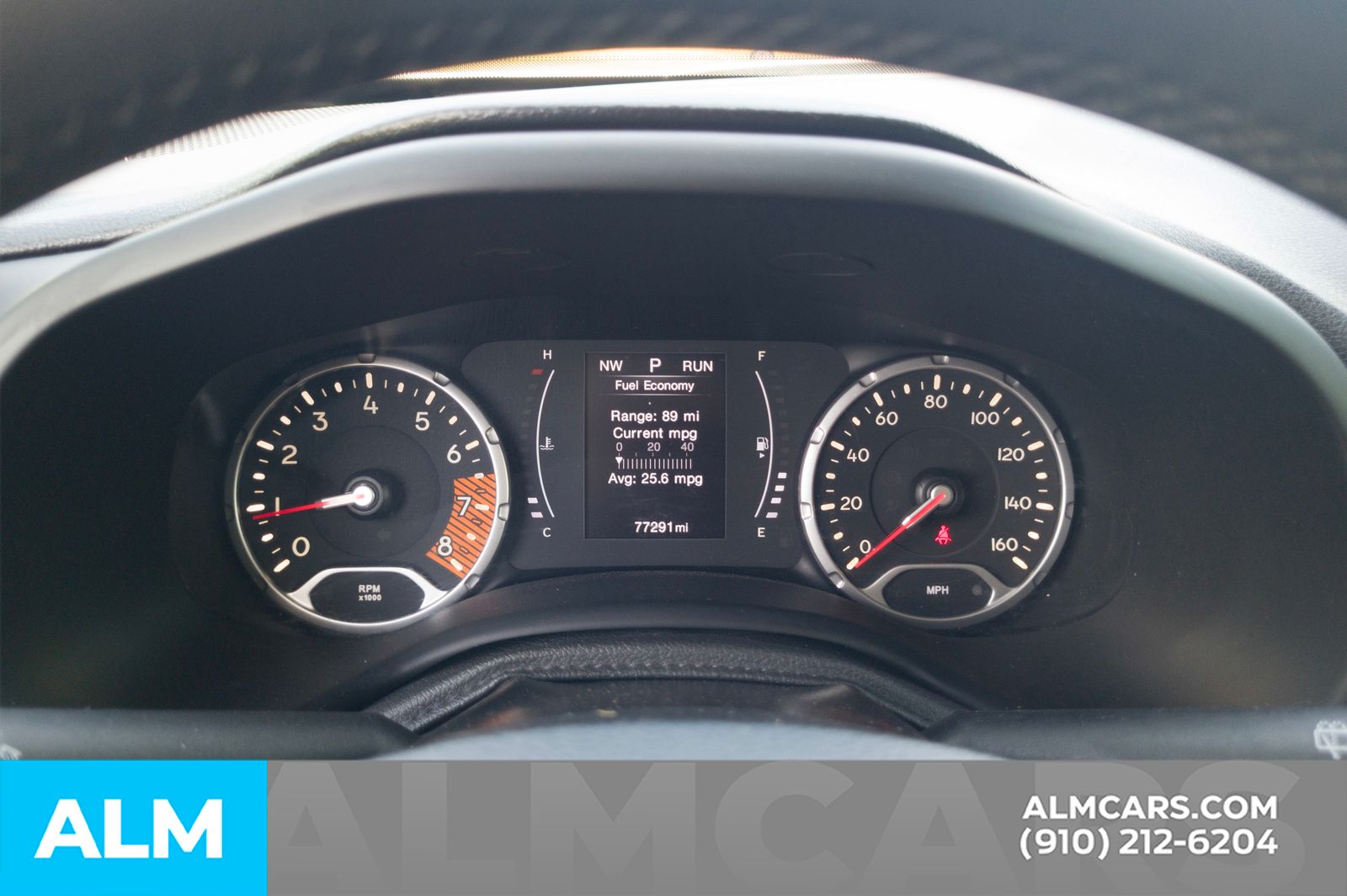 Used 2020 Silver Jeep Latitude image 13
