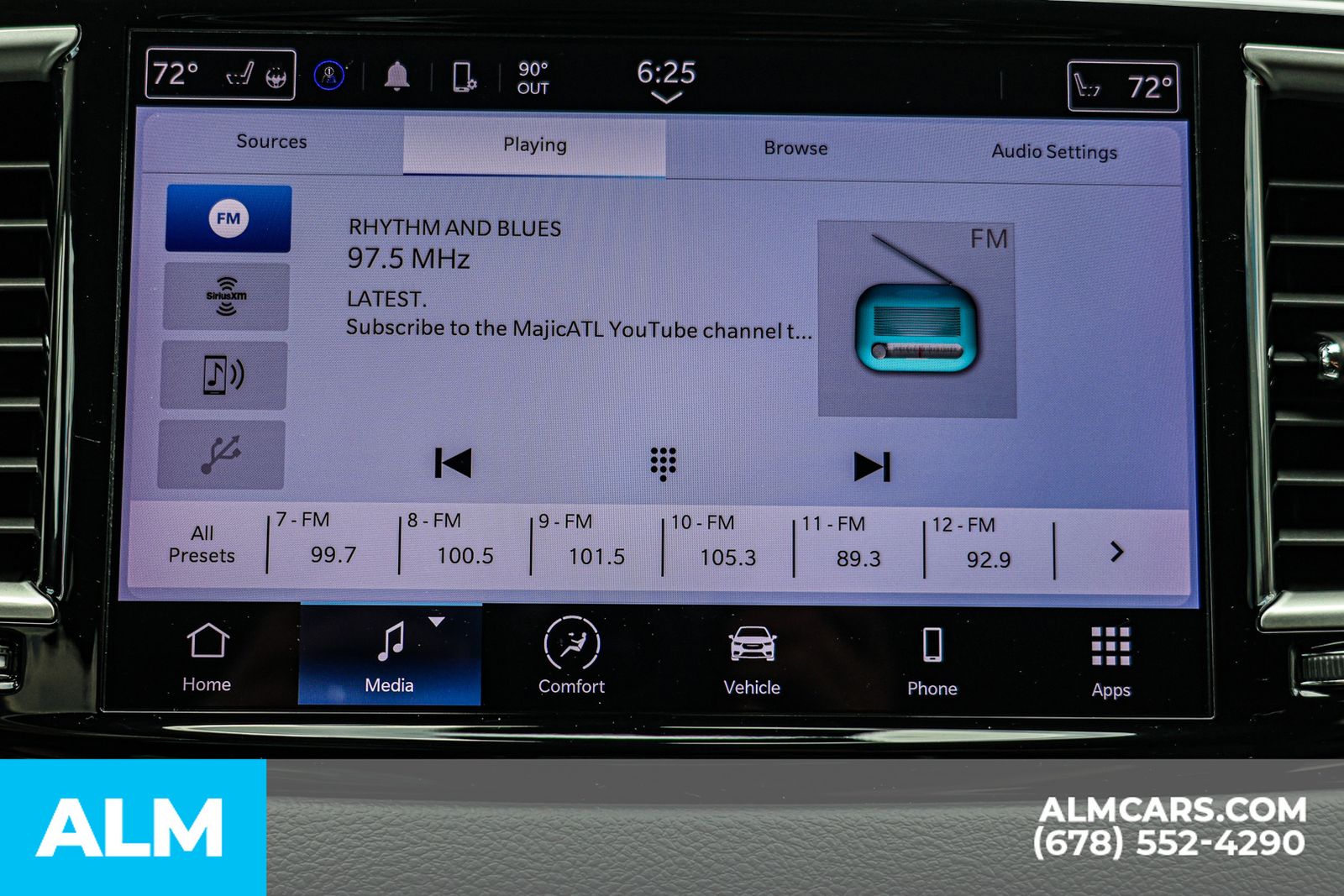 2024 Chrysler Pacifica Touring L photo 37