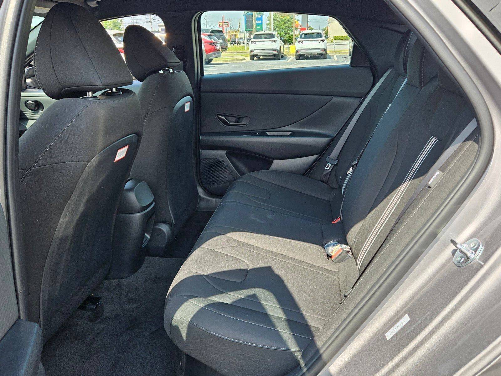 New 2025 Silver Hyundai SEL Sport image 6