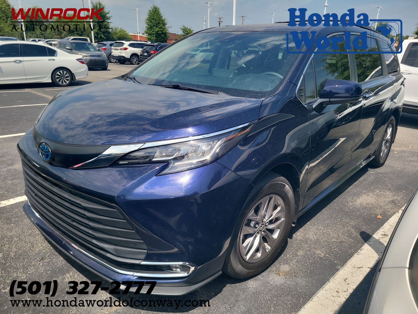 Gray 2023 Toyota Sienna Minivan Front-Wheel Drive Continuously Variable Transmission