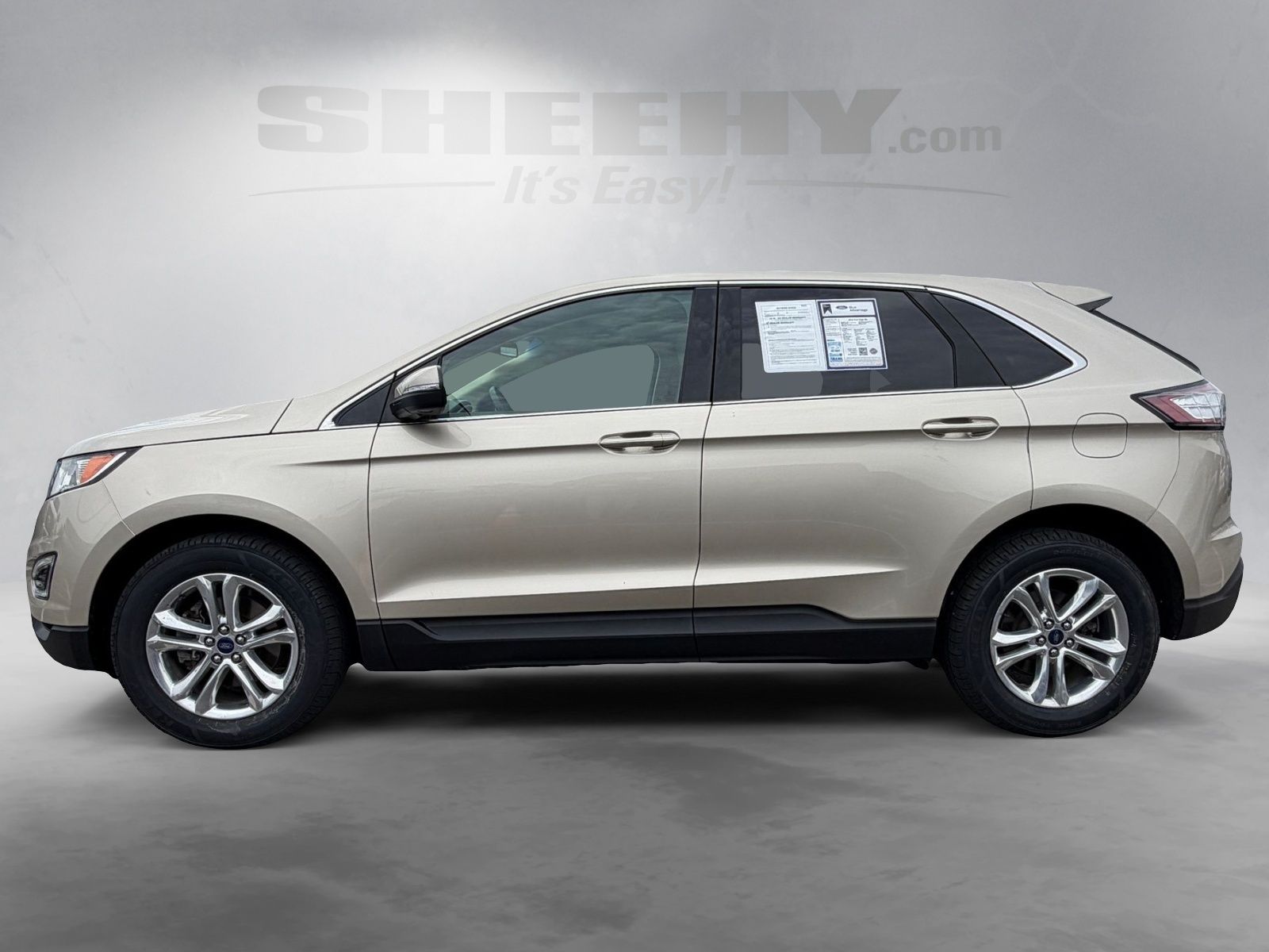 Certified Used 2018 White Gold Metallic Ford SEL image 16