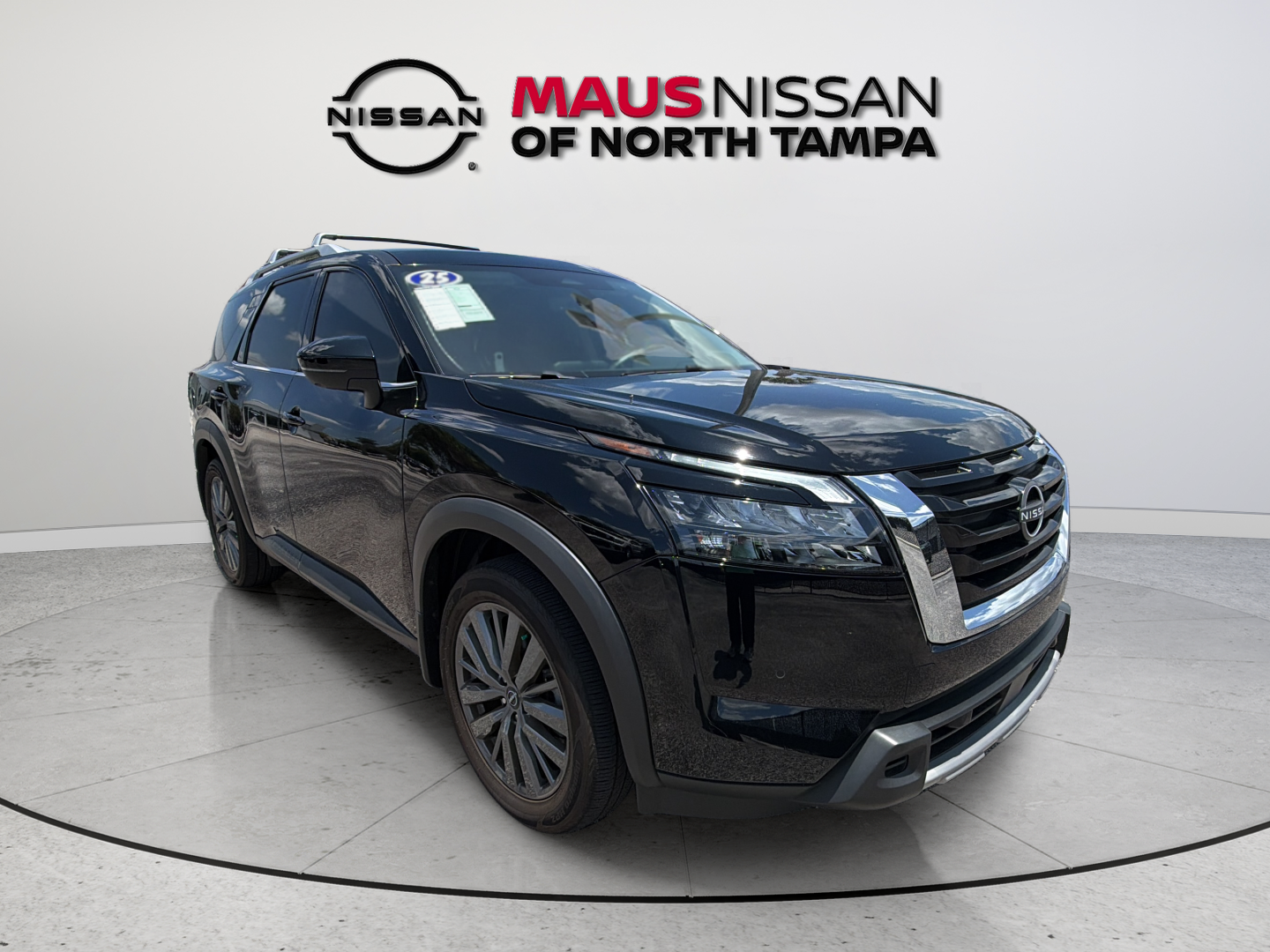 Super Black 2025 Nissan Pathfinder SUV / Crossover Front-Wheel Drive 9-Speed Automatic