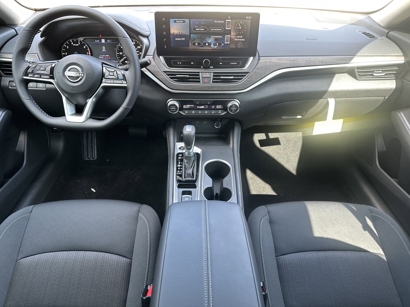 2025 Nissan Altima 2.5 SV photo 2