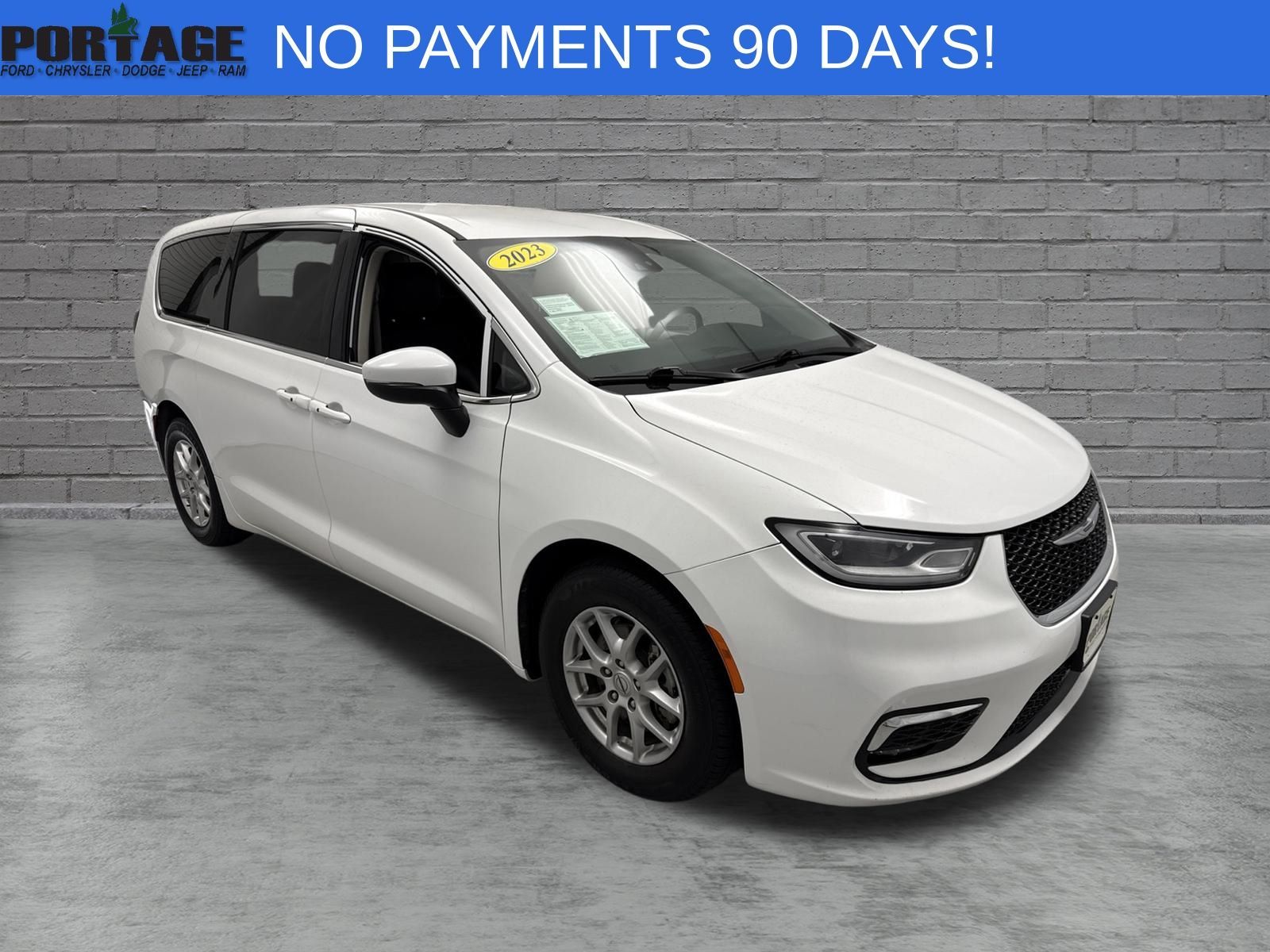 2023 Chrysler Pacifica Touring L