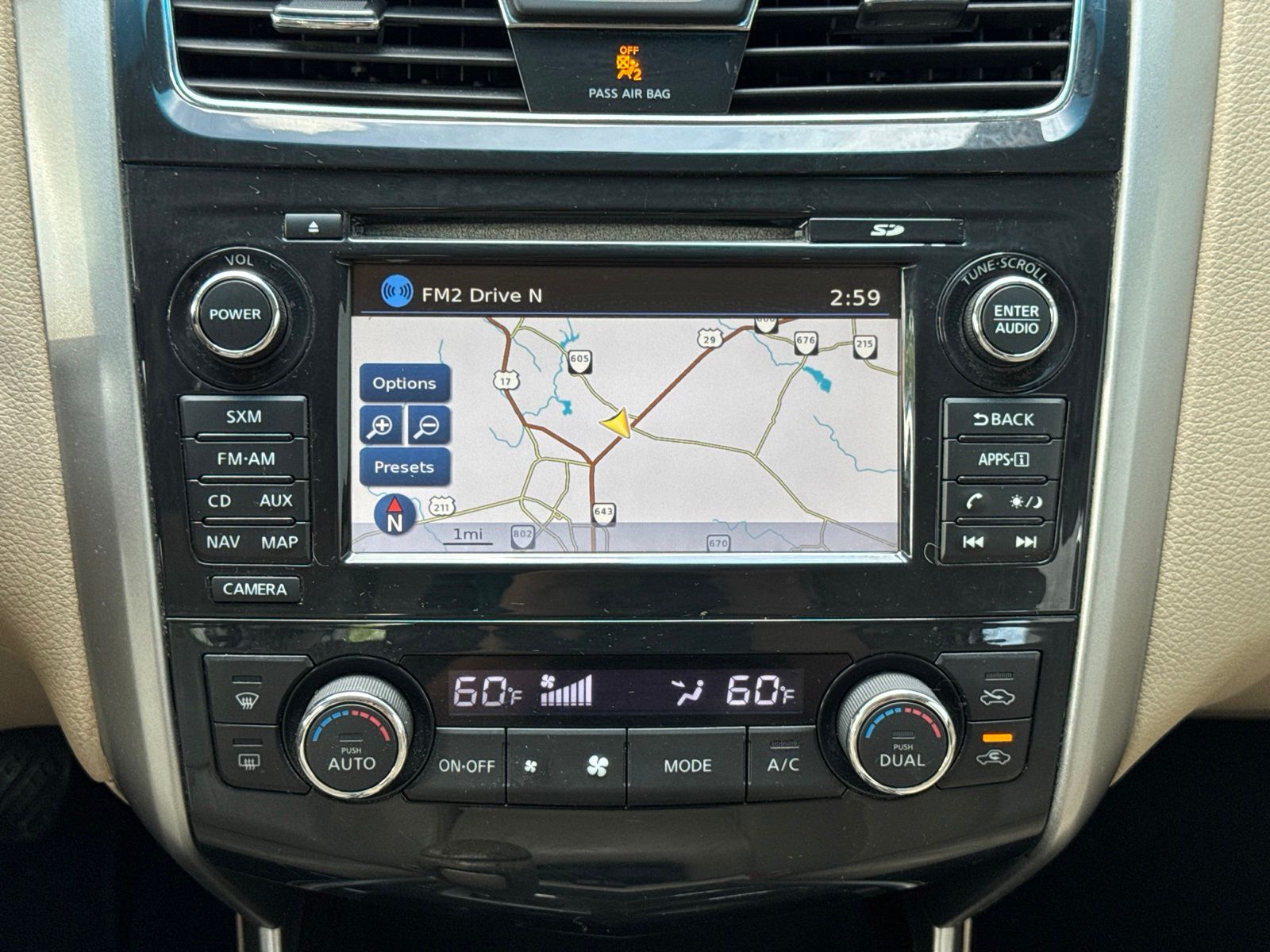 Used 2015 Pearl White Nissan 2.5 SL image 27