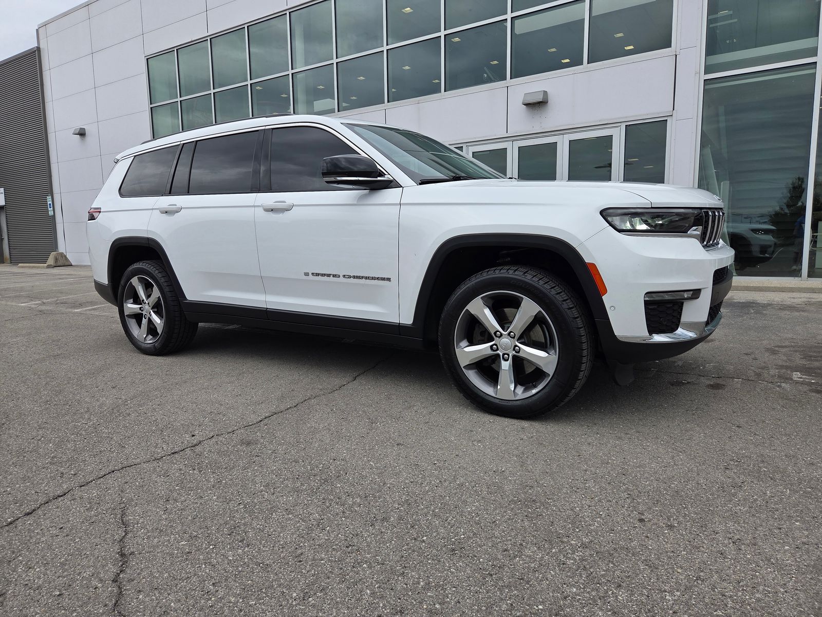 used 2022 Jeep Grand Cherokee L car, priced at $28,150