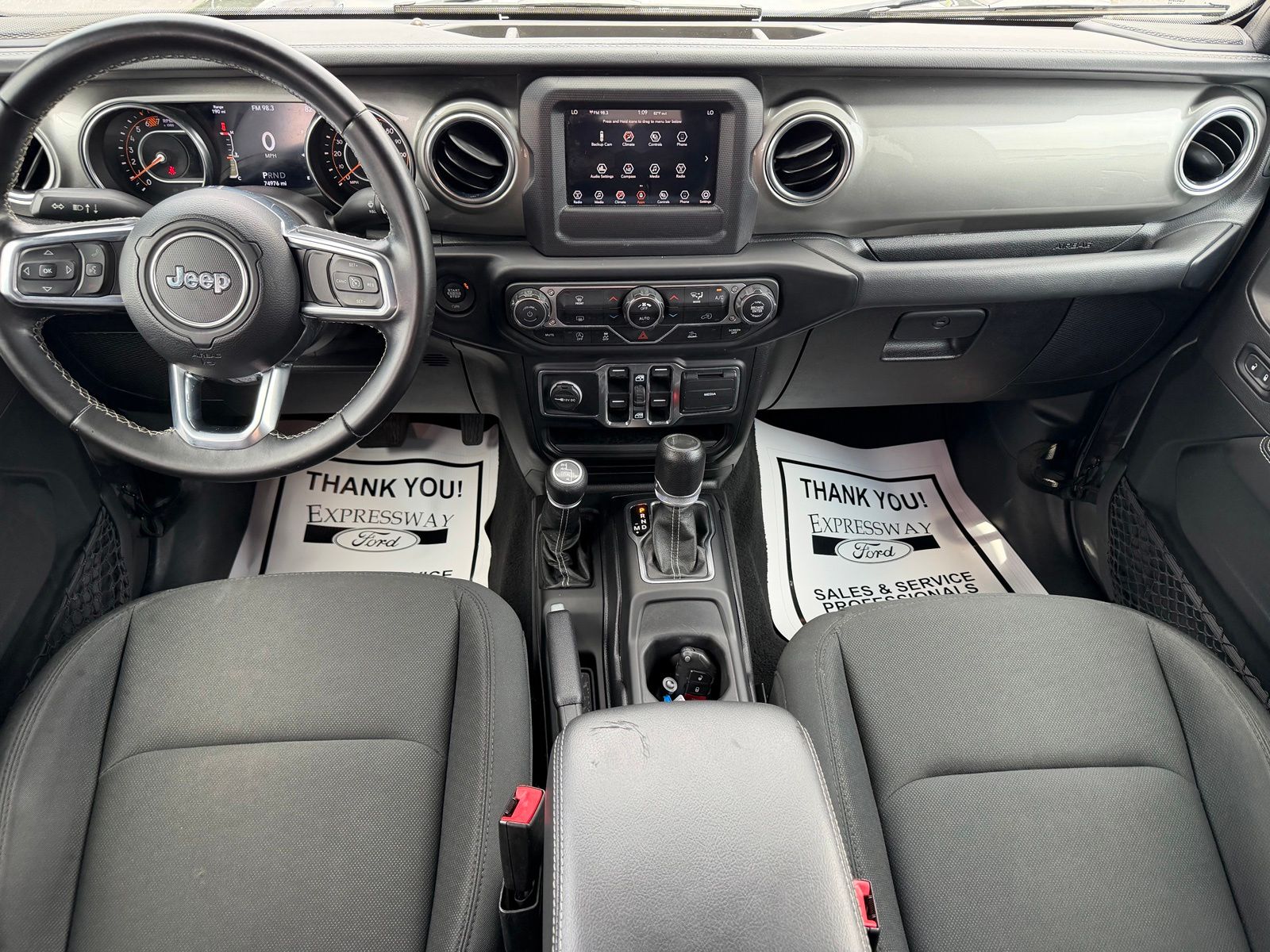 2021 Jeep Wrangler image 14