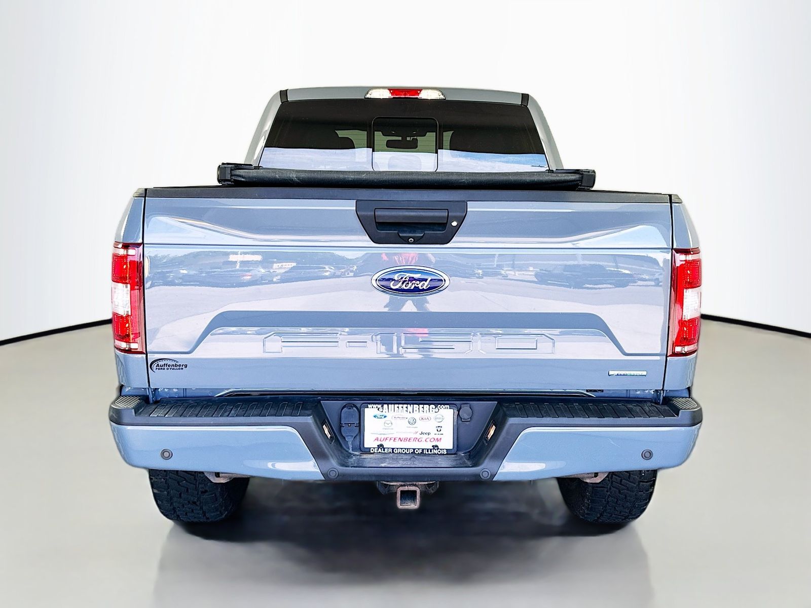 View vehicle photo 6