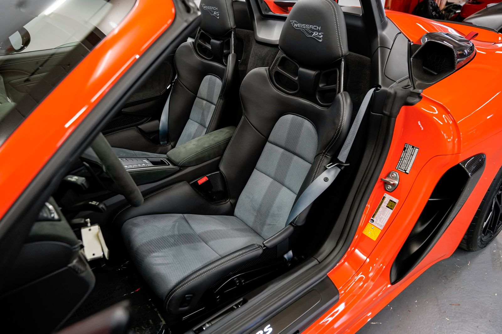 2024 Porsche 718 Spyder RS — photo 18